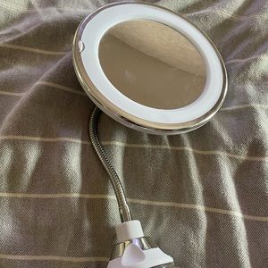Makeup mirror LED